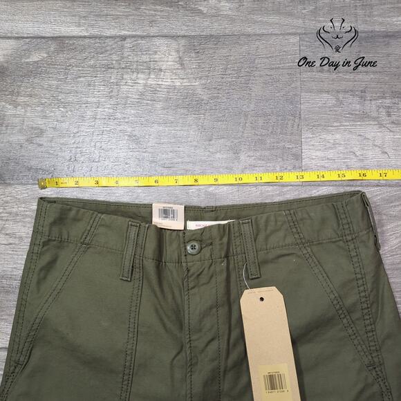 Levi's Ribcage Straight Jeans Size 31X29 - Picture 3 of 6